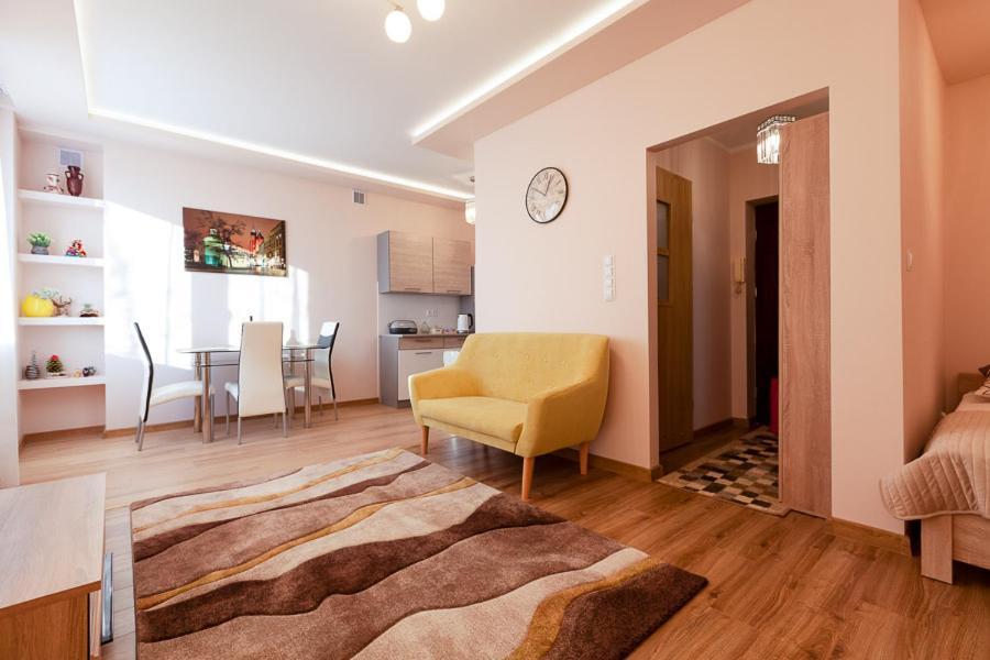 Piast Apartament Krakau Exterior foto